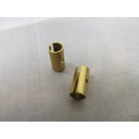 Durable 5 x 10mm yard fittings for model boats, ensuring stable rigging and enhanced sailing performance.