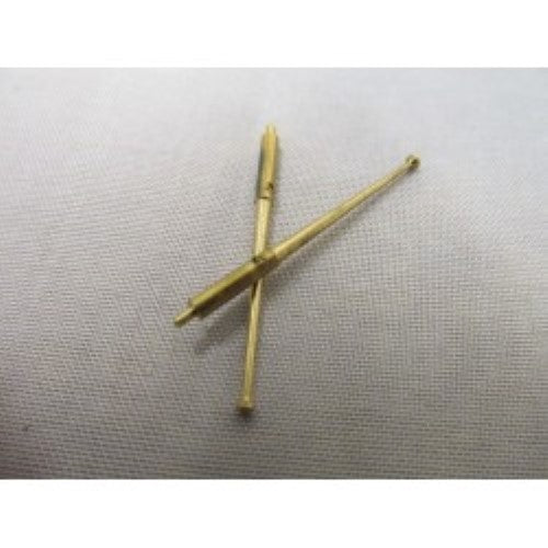 Premium 2x32mm flagstaffs for model boats, enhancing stability and aesthetics for an authentic maritime experience.