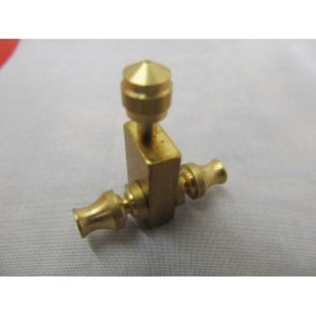 Premium Billing Boats Winch 33 x 33mm, designed for precision and durability in model sailboat rigging.
