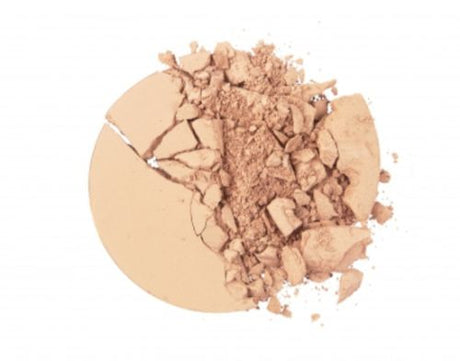 La Girl Pro Face Powder in Fair, a matte pressed powder for flawless coverage and oil control, ideal for all-day wear.