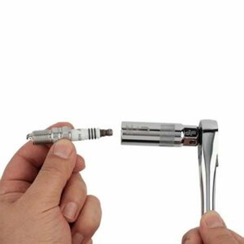Magnetic Spark Plug Socket 3/8 Inch Drive 5/8 Inch - Milwaukee