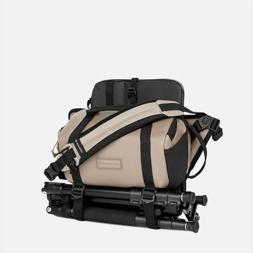 WANDRD ROGUE V2 6L CAMERA SLING BAG YUMA TAN