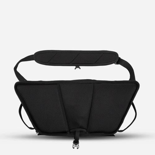 WANDRD ROGUE 9L CAMERA SLING BAG AEGEAN BLUE