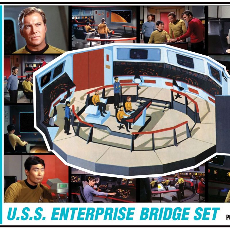 Model kit of the U.S.S. Enterprise bridge featuring detailed figures, decals, and 108 parts for ages 10 and up.