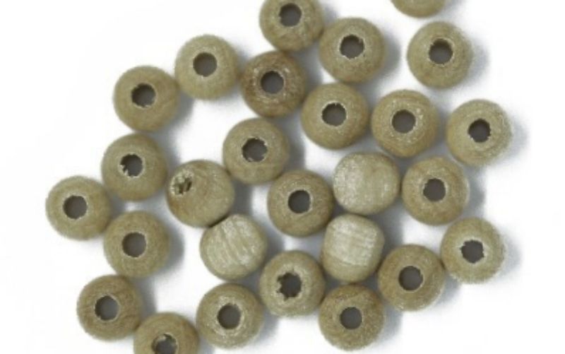 High-quality 5mm wooden net balls for enhancing detail on model ships and maritime-themed projects.