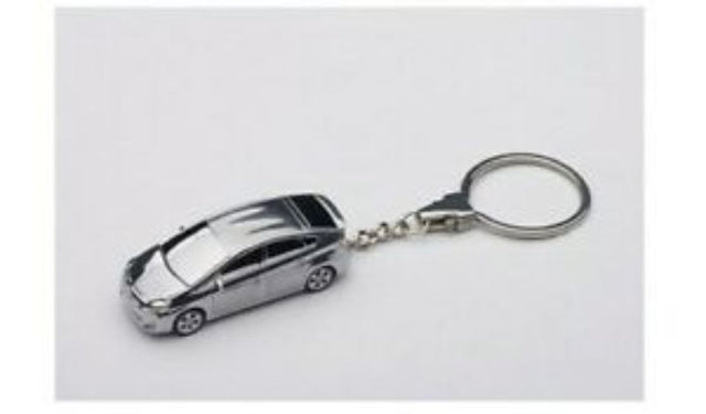 AUTOart 1/87 Toyota Prius keychain featuring detailed diecast design, perfect for collectors and automotive enthusiasts.