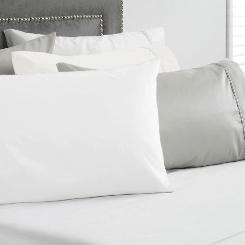 Euro pillowcase in luxury sateen 1000TC cotton, soft and breathable, ethically made in Portugal, 65x65cm plus 6cm.