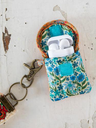 Ear Bud Case - Garland Medallion