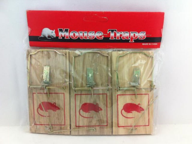 Mousetrap set (18pcs) designed for effective rodent control, ideal for homes and warehouses, easy to use and set up.