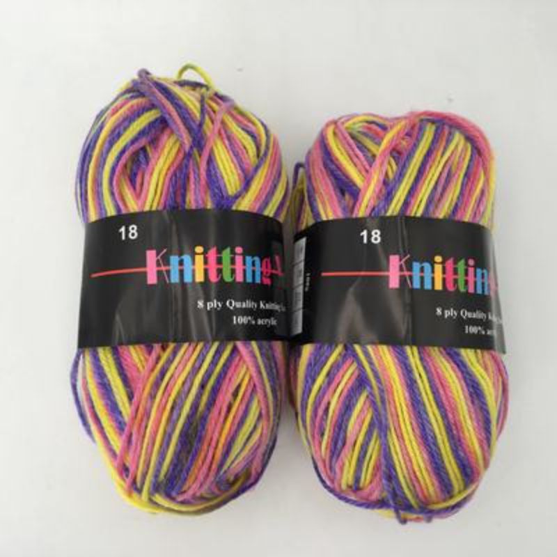 Vibrant knitting yarn mix with 6 cones, 100g each, perfect for cozy projects and creative crafting.