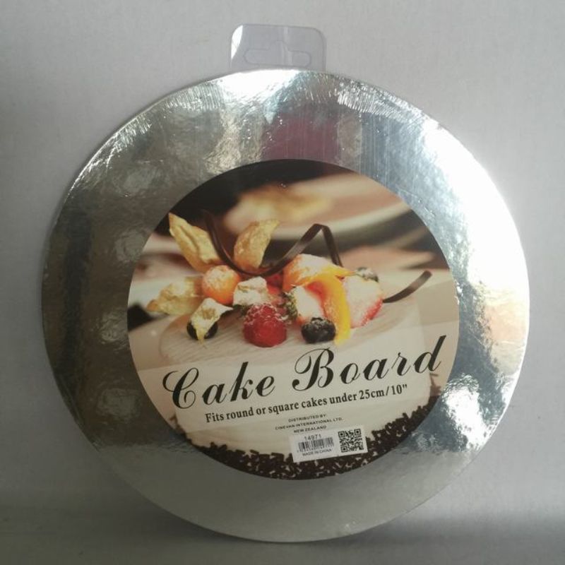 Round silver 25cm cake boards, 20 pieces total, perfect for presenting and serving cakes.