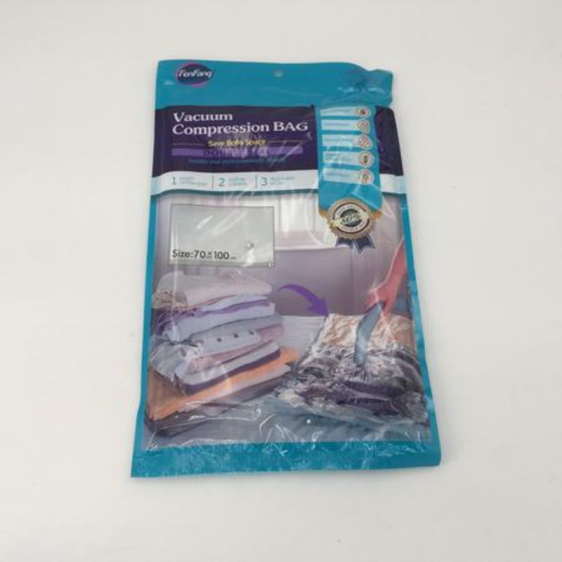 Set of 6 vacuum compression bags (70 x 100cm) for efficient storage of clothes, bedding, and seasonal items.