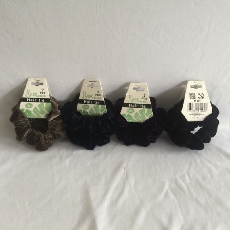 Vibrant hair tie/scrunchie set with 24 stylish pieces for versatile hairstyles and everyday comfort.