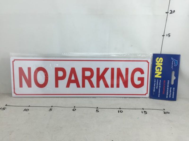 Plastic Sign - NO PARKING (Set of 12)