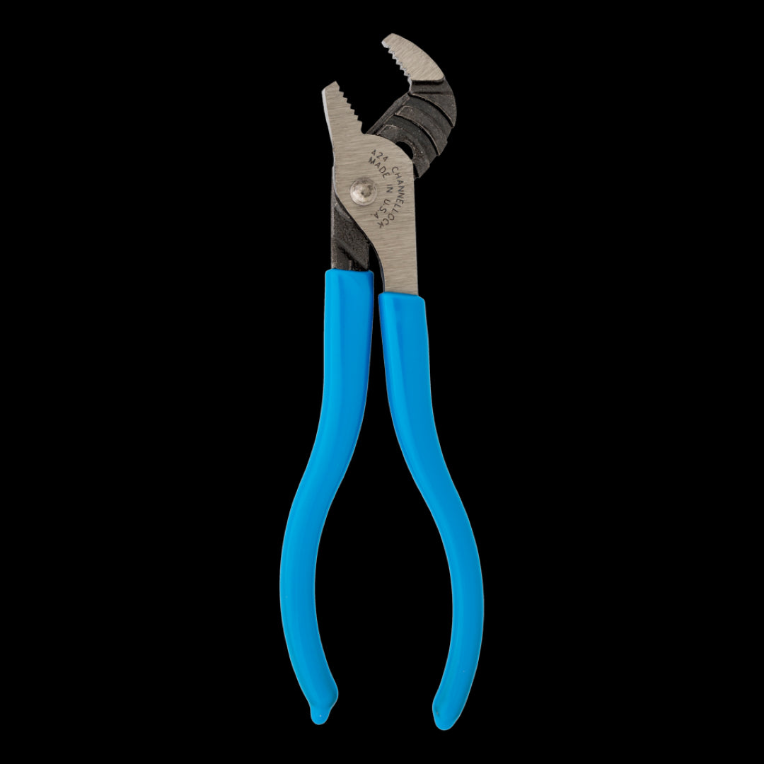 CHANNELLOCK 115mm straight jaw tongue and groove pliers with ergonomic blue grips and rust-resistant high carbon steel construction.