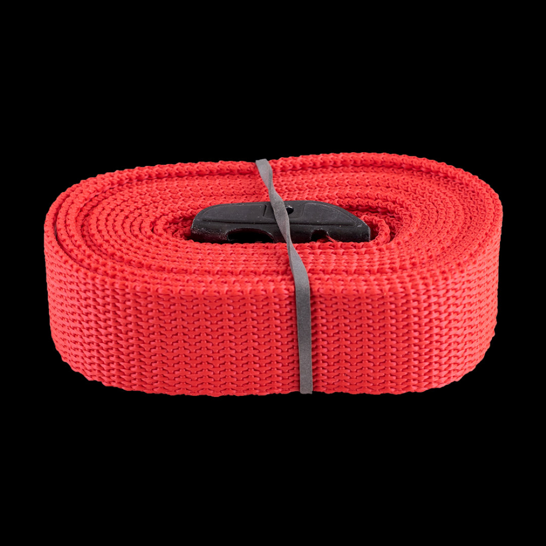 Durable 2.5m red lashing strap with 400kg capacity, UV-resistant, eco-friendly, featuring strong steel buckles for easy securing.