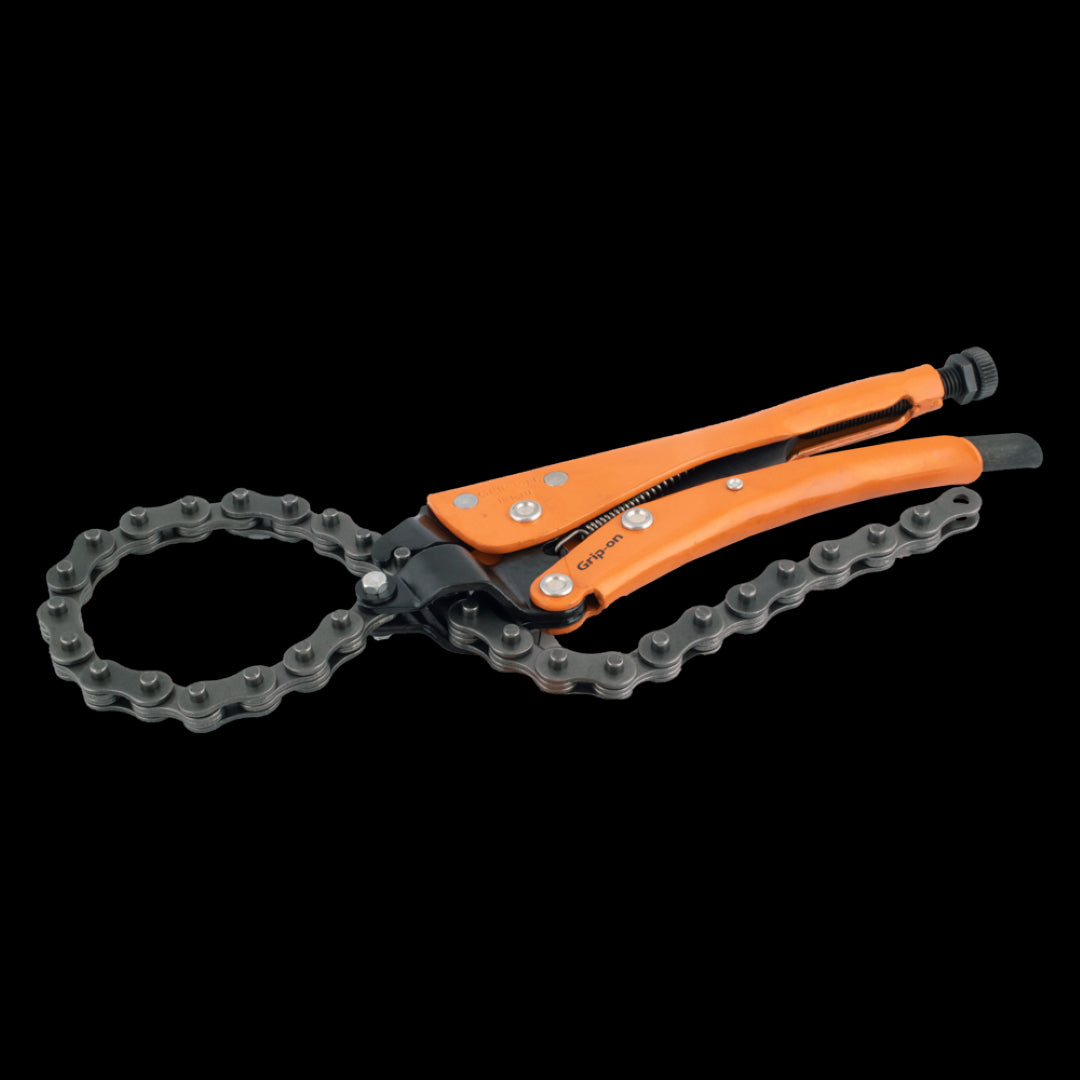 Heavy-duty 250mm locking chain clamp with heat-treated chain and forged steel jaws for secure gripping of irregular objects.