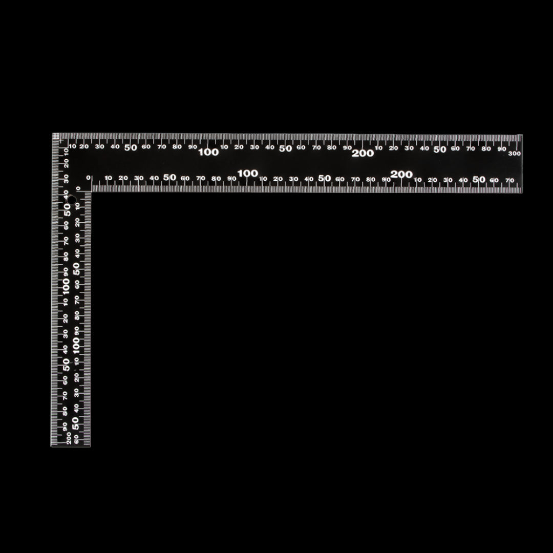 STANWAY Mini Rafter Square: compact 300mm x 200mm tool with laser-etched measurements for precise carpentry and DIY projects.