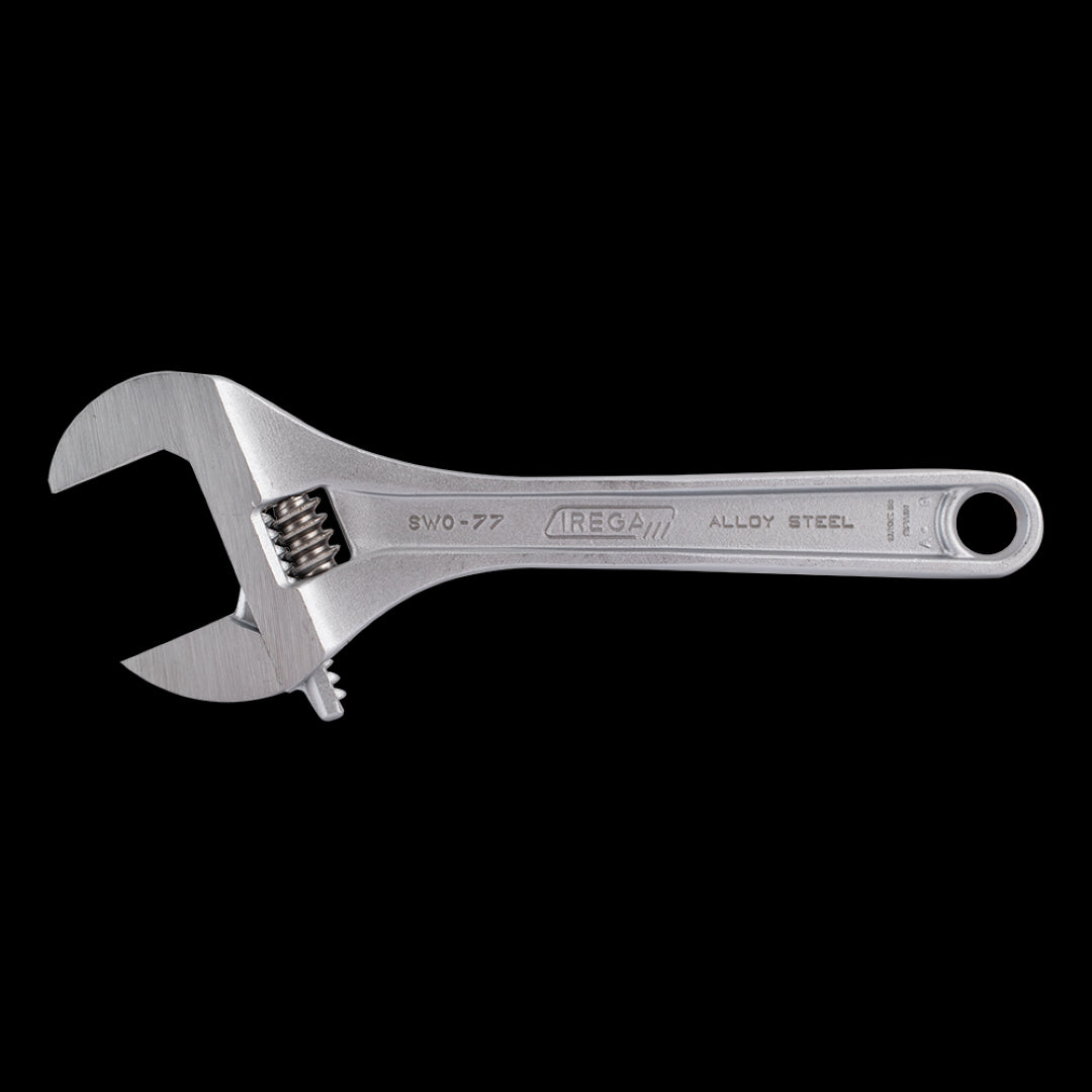 IREGA Super Wide Opening Adjustable Wrench, 200mm long with 39mm jaw capacity, ideal for tight spaces, lightweight and durable.