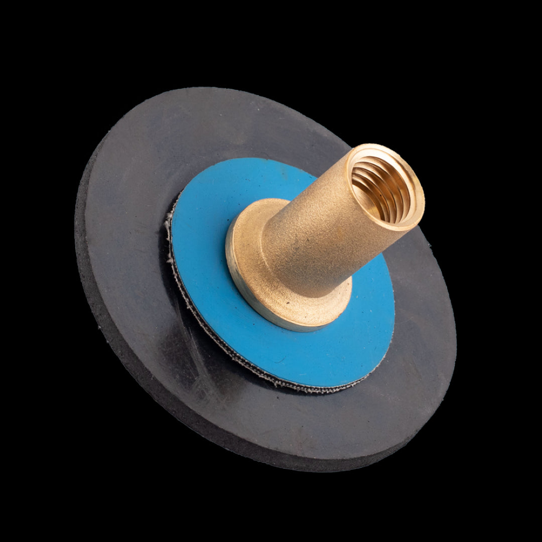 High-quality 100mm rubber plunger with solid brass fittings, ideal for efficiently unblocking drains and pipes.