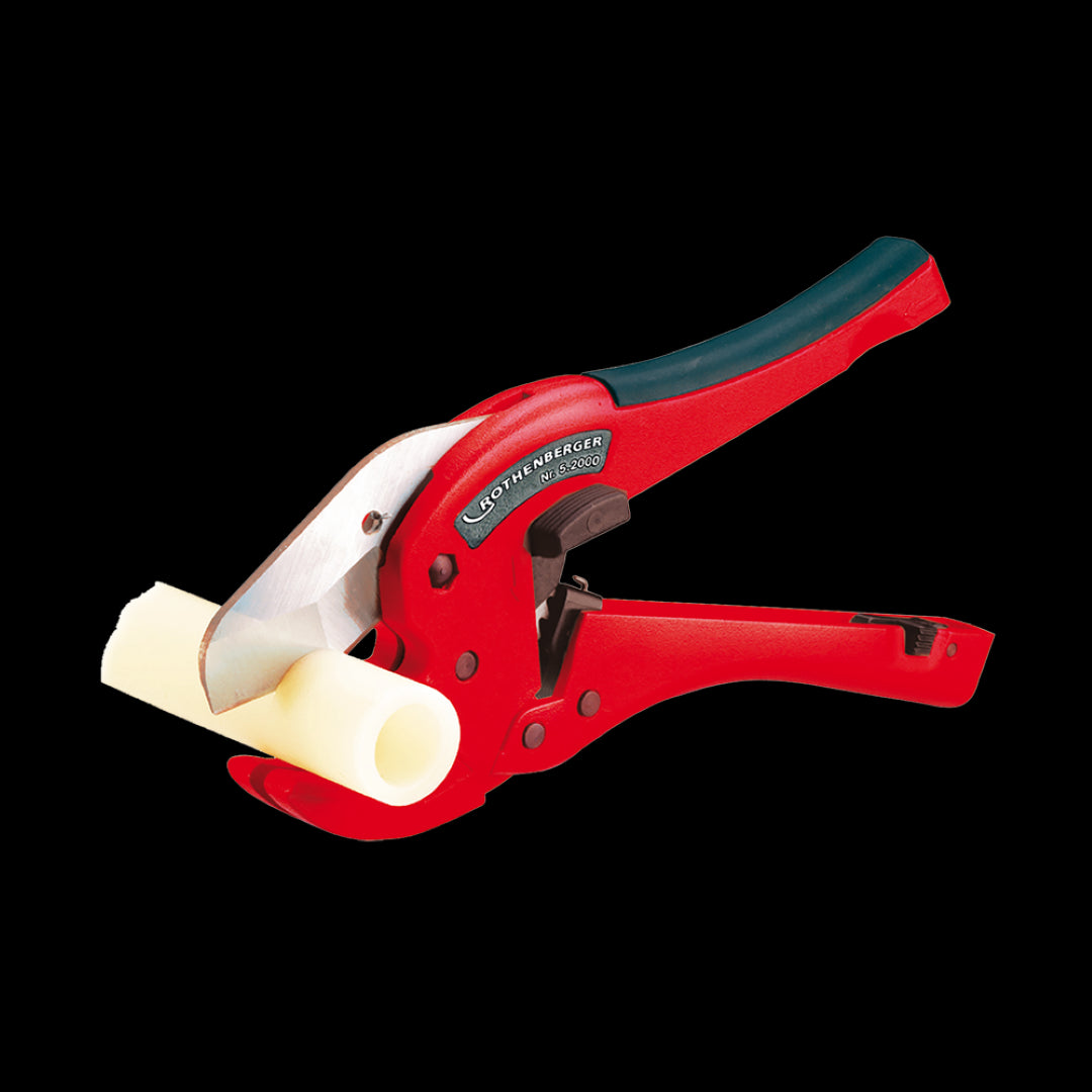 ROTHENBERGER ROCUT 42TC, a lightweight plastic pipe shear cuts up to 42mm with precision blades for smooth, clean edges.