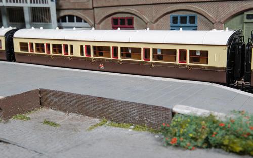 Hornby Trains - GWR Collet Composite RH 6522
