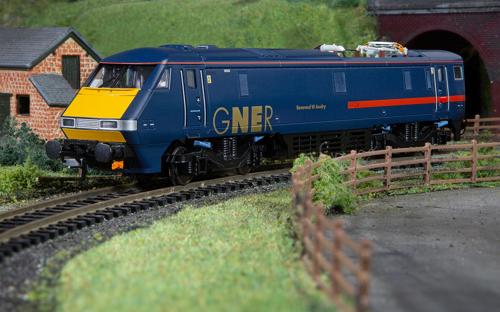 Hornby Trains - GNER Cl91 Rvd W Awdry