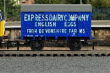 Hornby Trains - SR Express Dairies Box Van