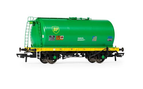 Hornby Trains - BP TTA Triple Pack 67766-7-8