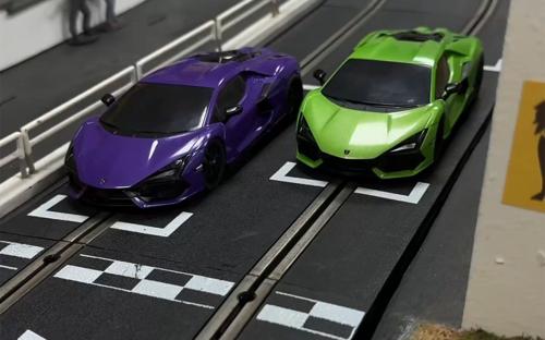 Slot Cars & Accessories - Scalextric - Set: Supercar Showdown