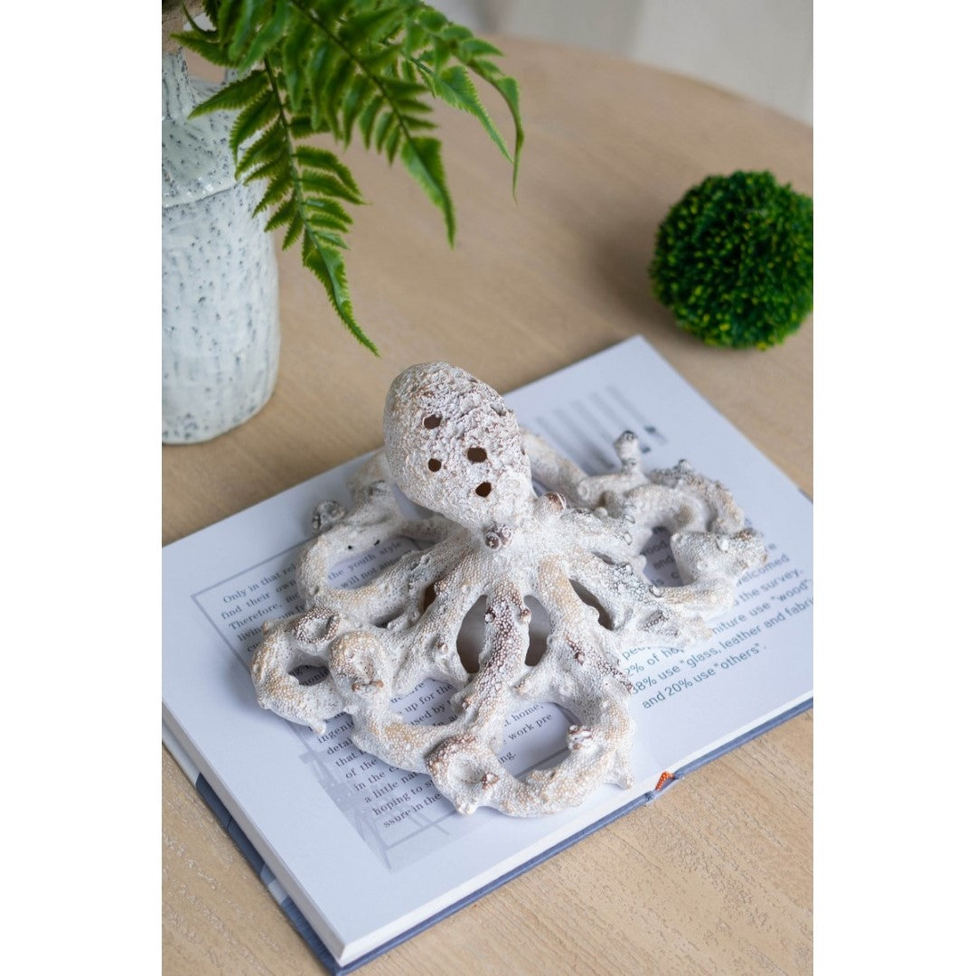 White Coral Look Octopus ornament in lifelike design, 28x24x13cm, ideal for coastal decor and sophisticated home accents.