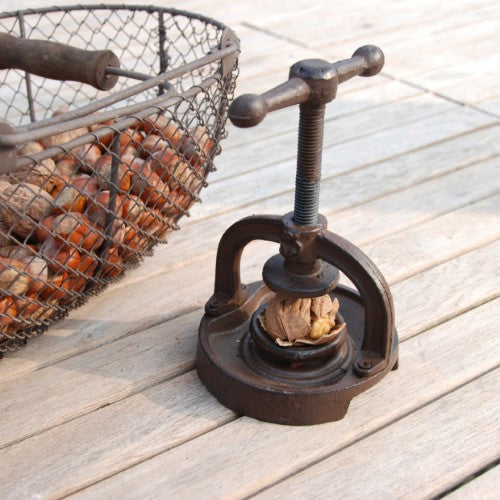 Nutcracker - Cast Iron Vintage (14 x 14 x 17cm)