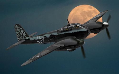 Corgi 1/72 Messerschmitt Me 410A-1 Black F Late 1943 Diecast Aircraft