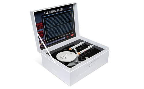 Star Trek USS Enterprise NCC-1701 Corgi Diecast Model