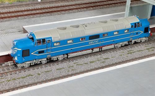 Hornby Dublo BR English Electric DP1 Deltic Era 4 Model Locomotive