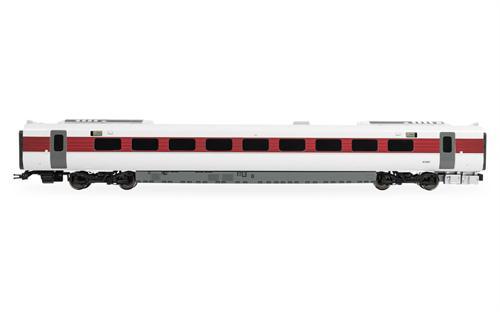 Hornby RailRoad LNER Class 800 MC Coach