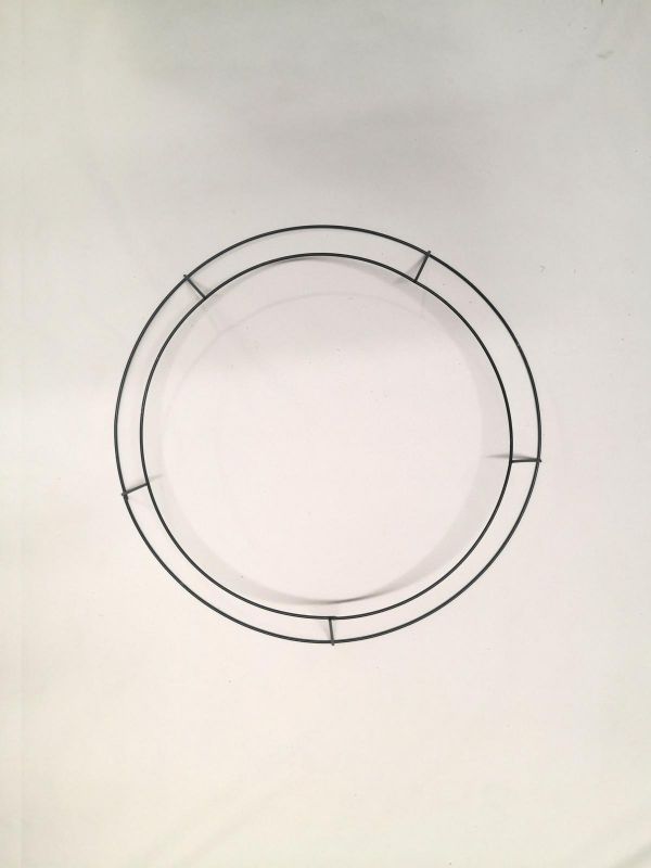 20-inch metal wreath base for versatile DIY projects, ideal for seasonal decorations and creative home decor.