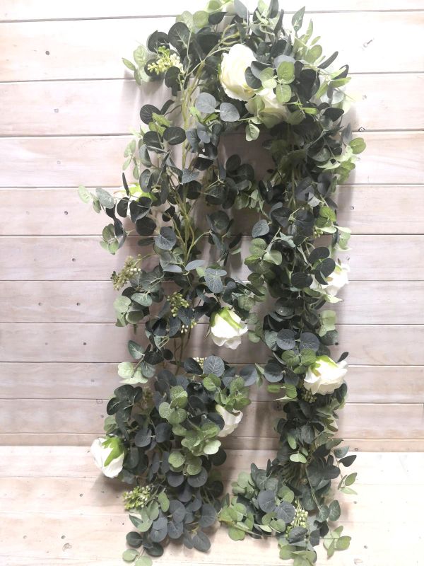 Eucalyptus â€“ 180cmFull Eucalyptus Leaf Garland with Roses