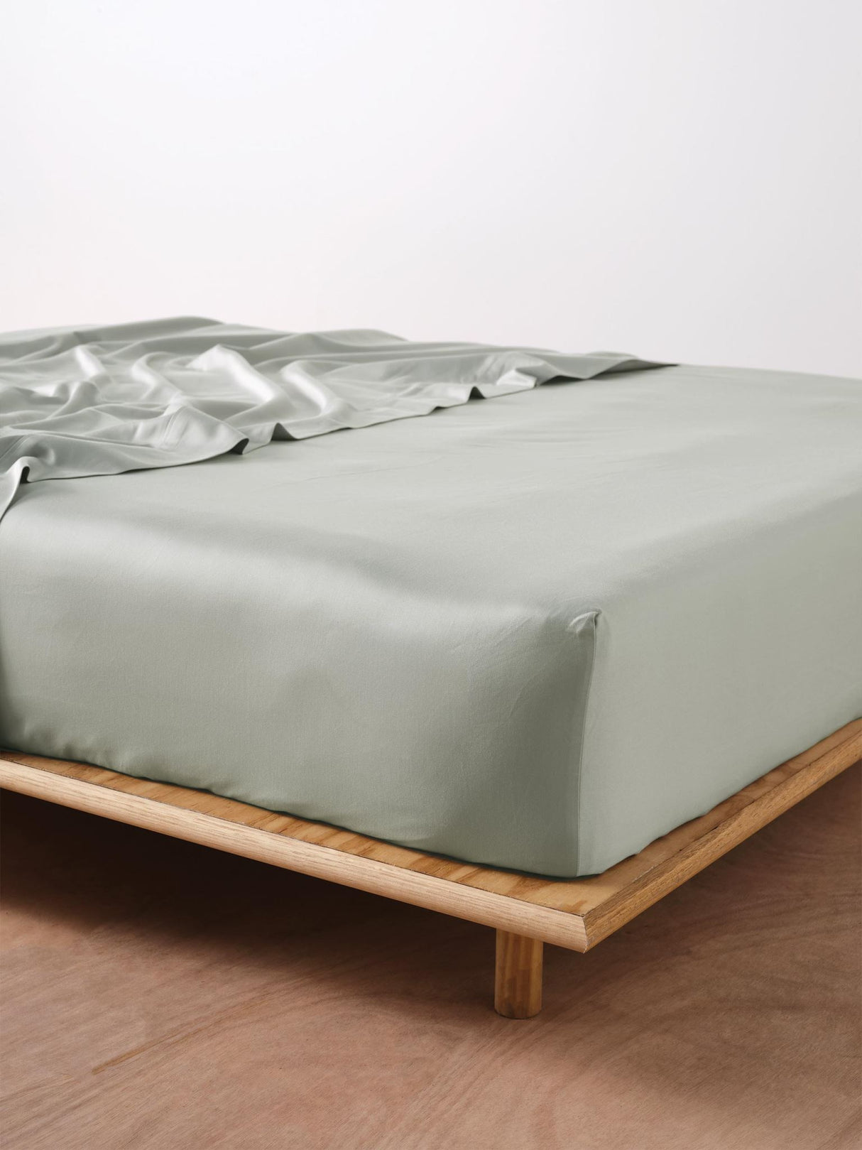 Long Single - 500T Bamboo Cotton Blend Fitted Sheet by Savona - Silver