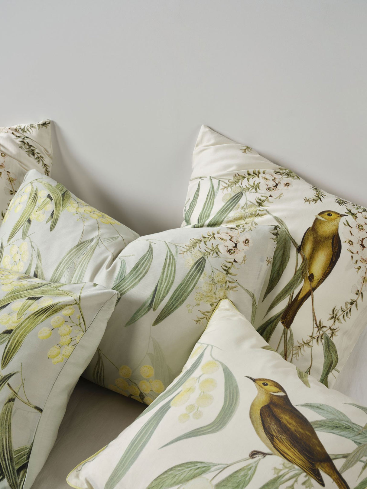 Queen - Eppalock Duvet Cover Set by Savona