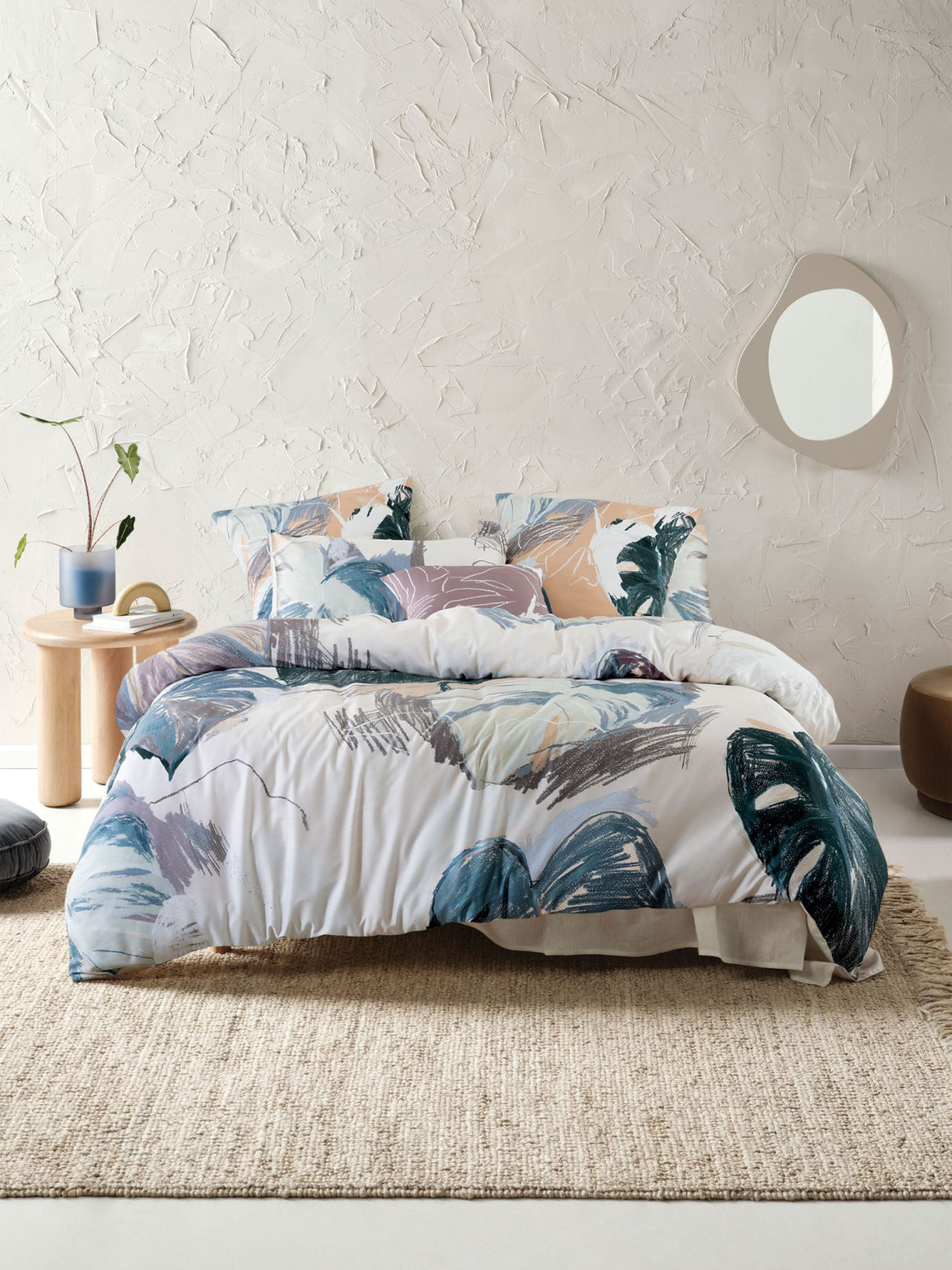 Californian King duvet cover set by Savona in luxe cotton sateen, featuring vibrant hand-drawn tropical designs.