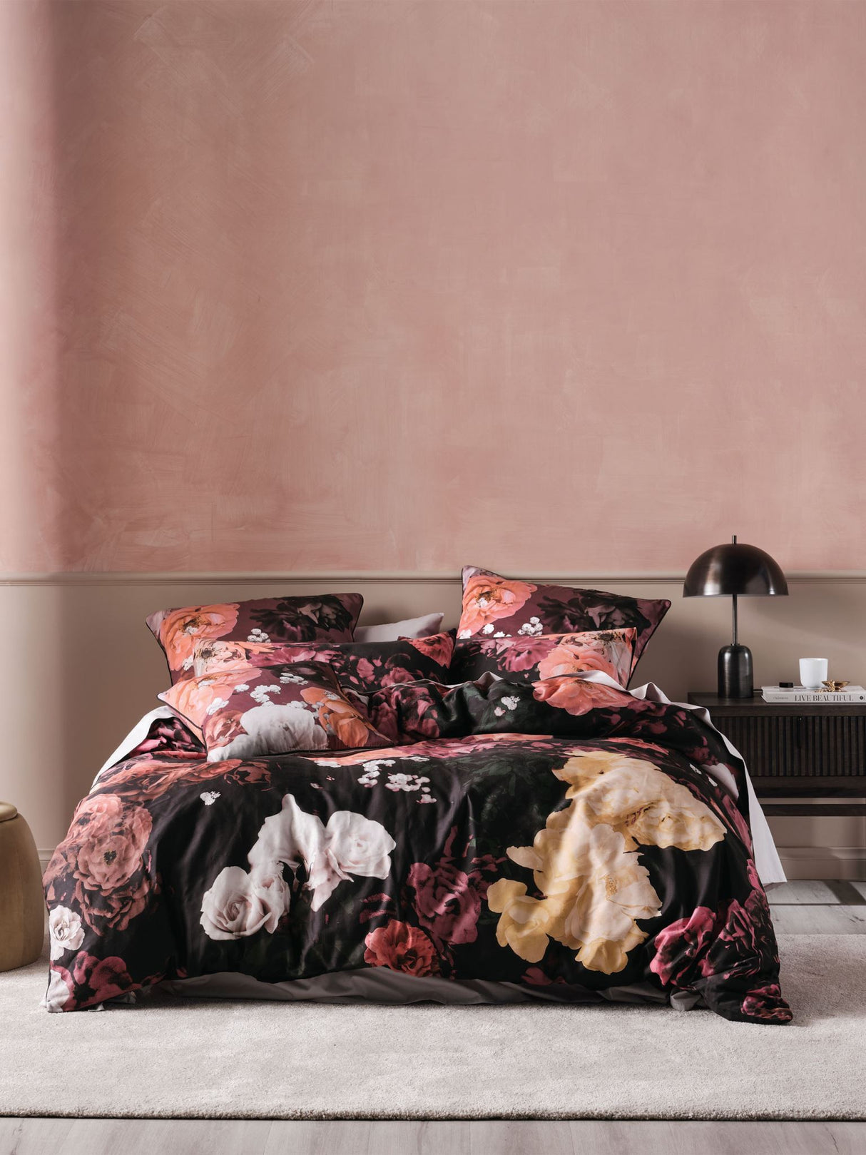 Luxurious King Duvet Cover Set by Savona featuring captivating floral designs on black cotton sateen for winter elegance.