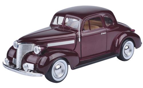 1939 Chevrolet Coupe Scale Model 1:24 Motormax Green or Burgundy