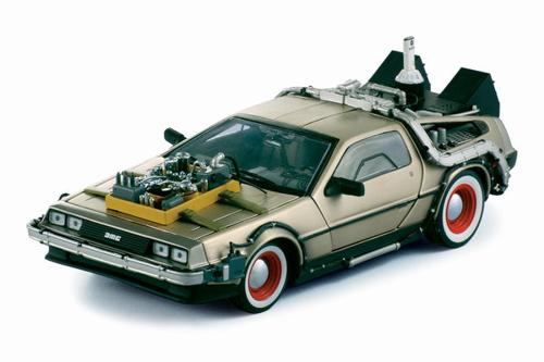 DeLorean Back to the Future Part III Scale Model 1:18 Sunstar