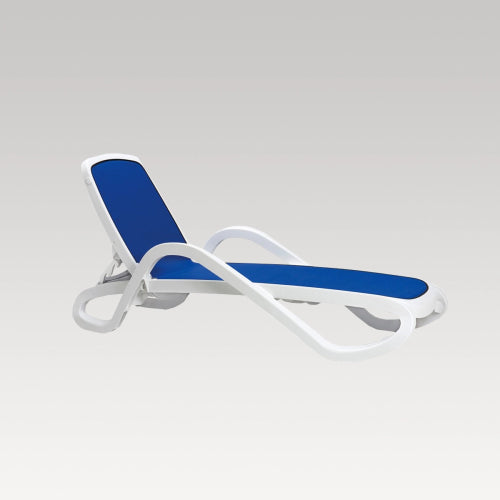 Alfa Sun Lounger in white and blue, stylish and durable, perfect for outdoor relaxation by pool or beach.