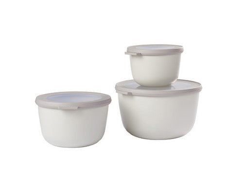 Cirqula Round Large Set by Mepal in Nordic White, featuring stackable, airtight, and microwave-safe bowls for versatile food storage.