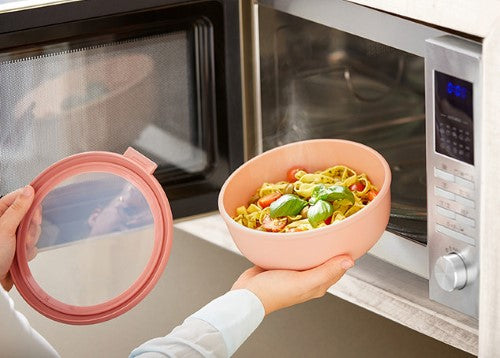 Cirqula Round 3-Piece Set in Nordic Sage featuring durable, stackable bowls with airtight lids and a transparent window.
