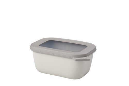 Versatile Mepal Cirqula 750ml container in Nordic White, airtight, leak-proof, with clear lid for easy food visibility.