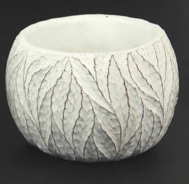 Set of 2 medium concrete planters featuring a leaf pattern, perfect for enhancing indoor and outdoor plant displays.