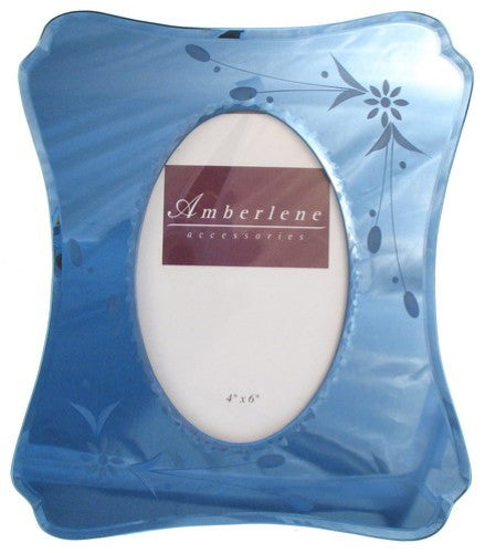 Set of 2 elegant blue Venetian photo frames (4 x 6) with bevelled glass and etched pattern, perfect for showcasing memories.